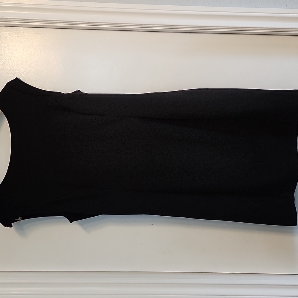 Elegant Black Sleeveless Dress